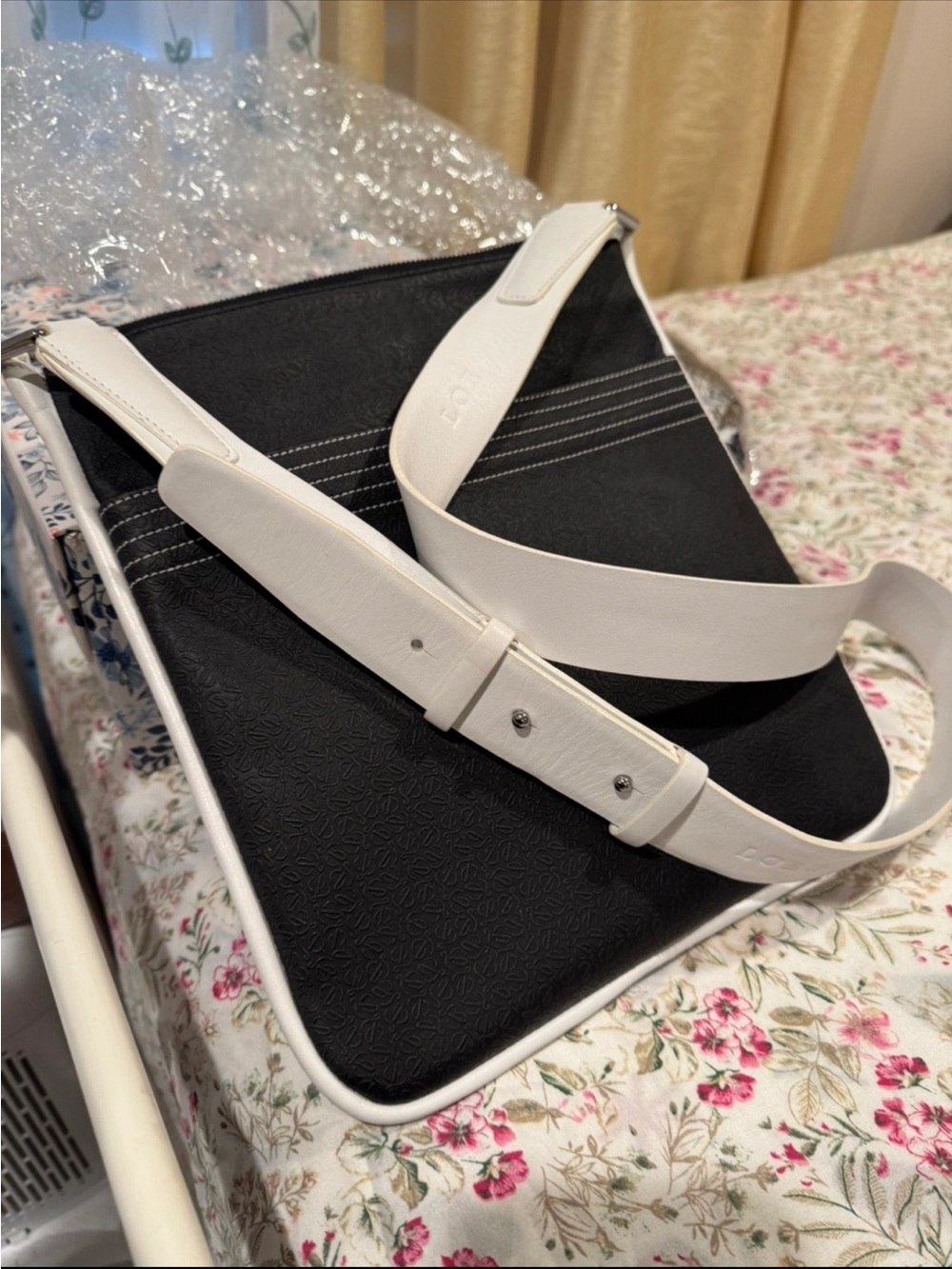 Black and White Crossbody Messenger Bag for Men Loewe Repeat Anagram - Picture 4 of 4